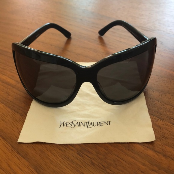Yves Saint Laurent Accessories - YSL Sunglasses •